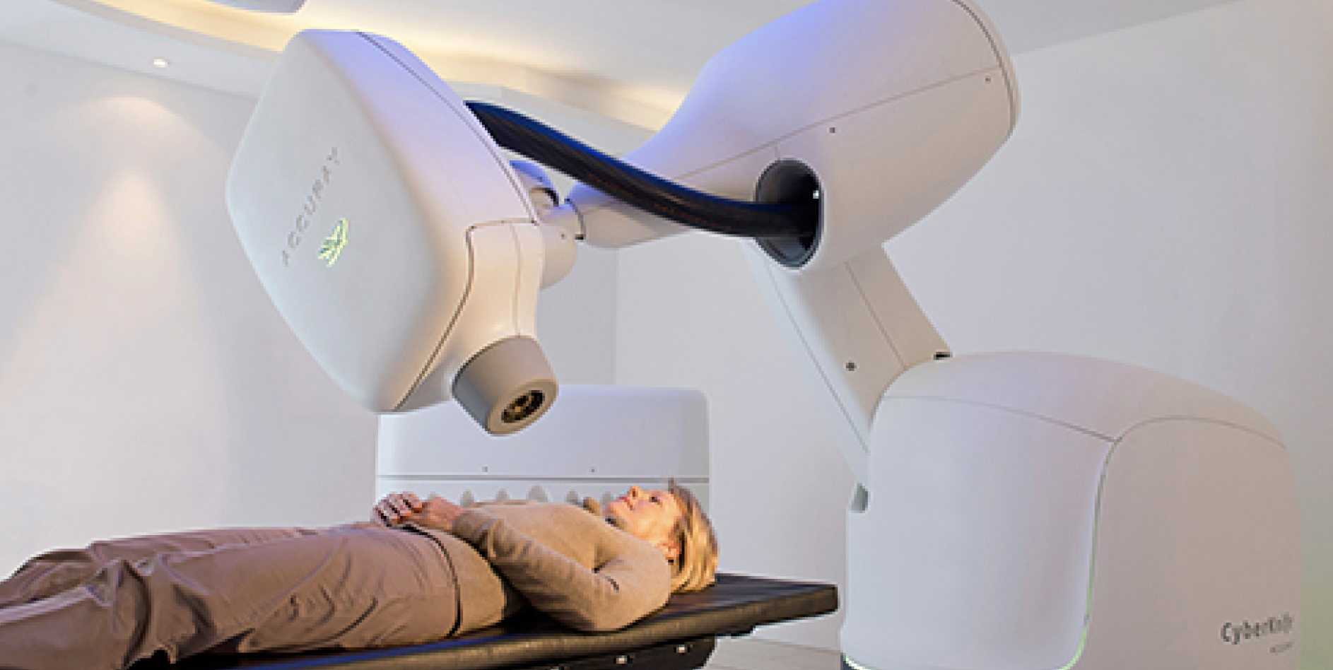 1 dose of CyberKnife - cyberknife miami - cancer treatment center in south florida - cyberknife more effective than conventional radiation